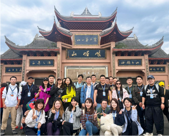 精彩良友｜凝心聚力攀高峰，攜手同行啟新程